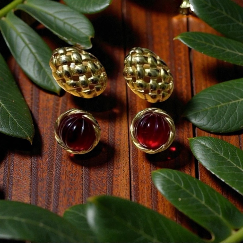 Vintage Elegant Gold and Red Women's Earrings
